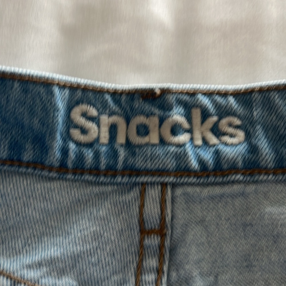 Mother Snacks Jeans View 3